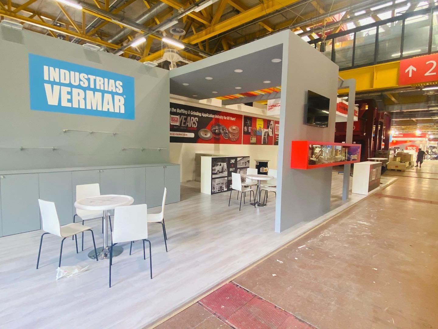 B&J — stand AUTOPROMOTEC Bologna 2022