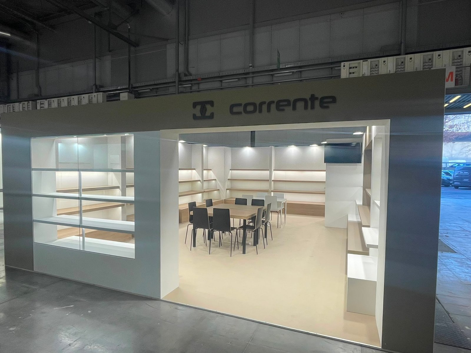CORRENTE — stand MICAM Milano 2022