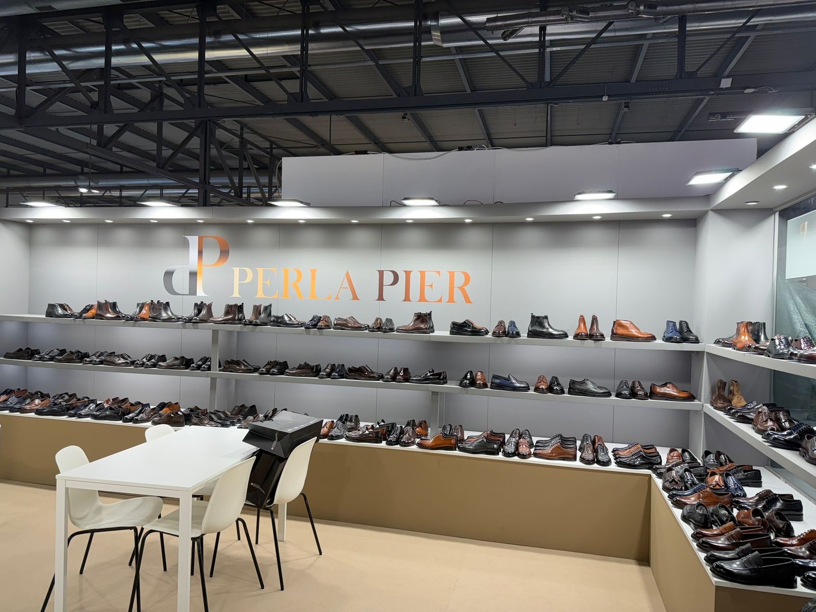 DORTH BAY — stand MICAM Milano 2025