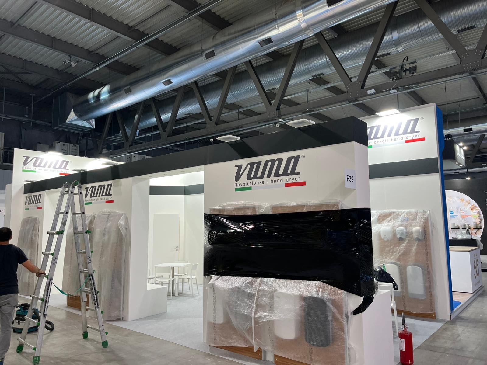 VAMA — stand ISSA PULIRE Milano 2025
