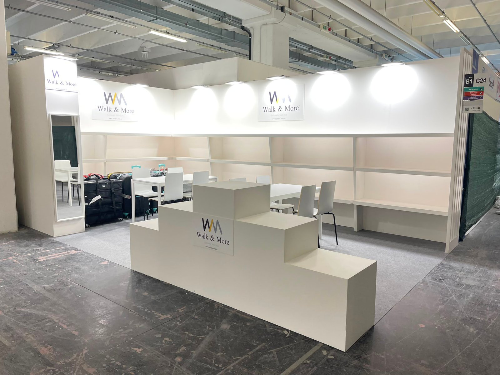 WALK & MORE — stand EXPO RIVA SCHUH Riva del Garda 2022
